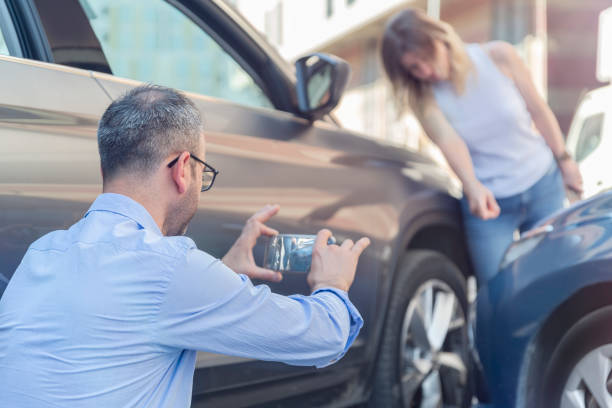 Professional Sr22 Insurance technician working in Wright, FL